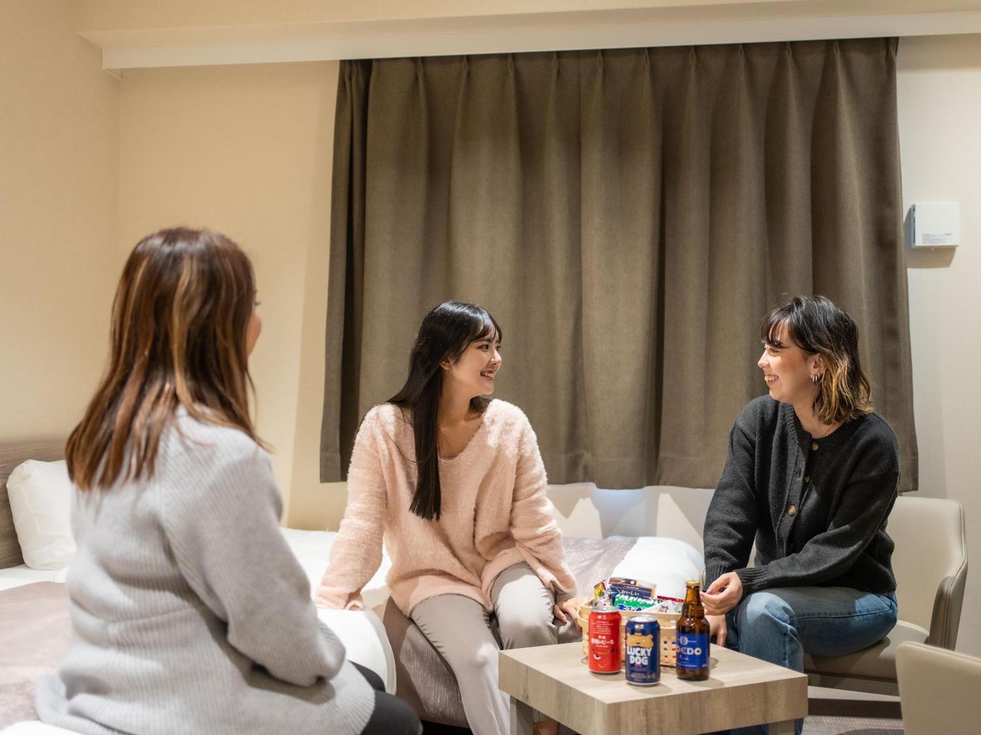 Hotel Sanrriott Shinsaibashi Osaka Eksteriør billede