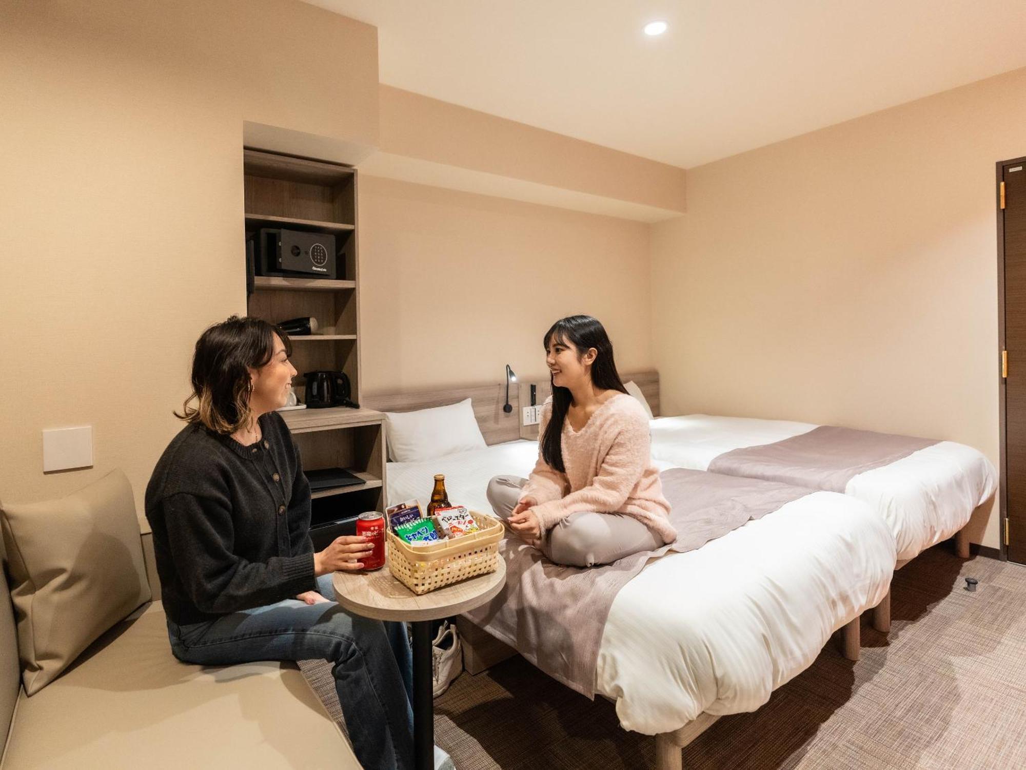Hotel Sanrriott Shinsaibashi Osaka Eksteriør billede